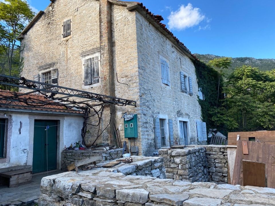 Grundstück in Herceg-Novi, Montenegro, 1 700 m2 - Foto 1