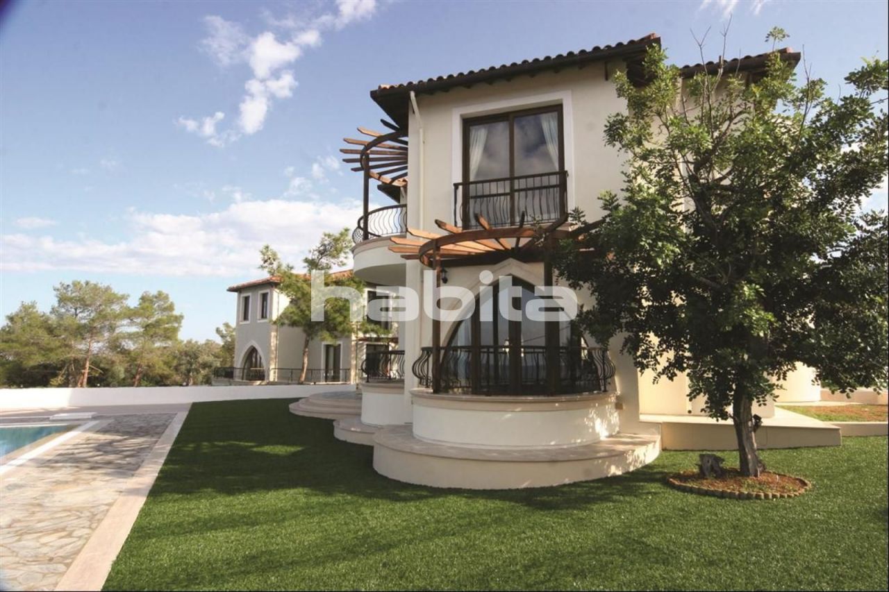 Villa in Esentepe, Cyprus, 220 sq.m - picture 1