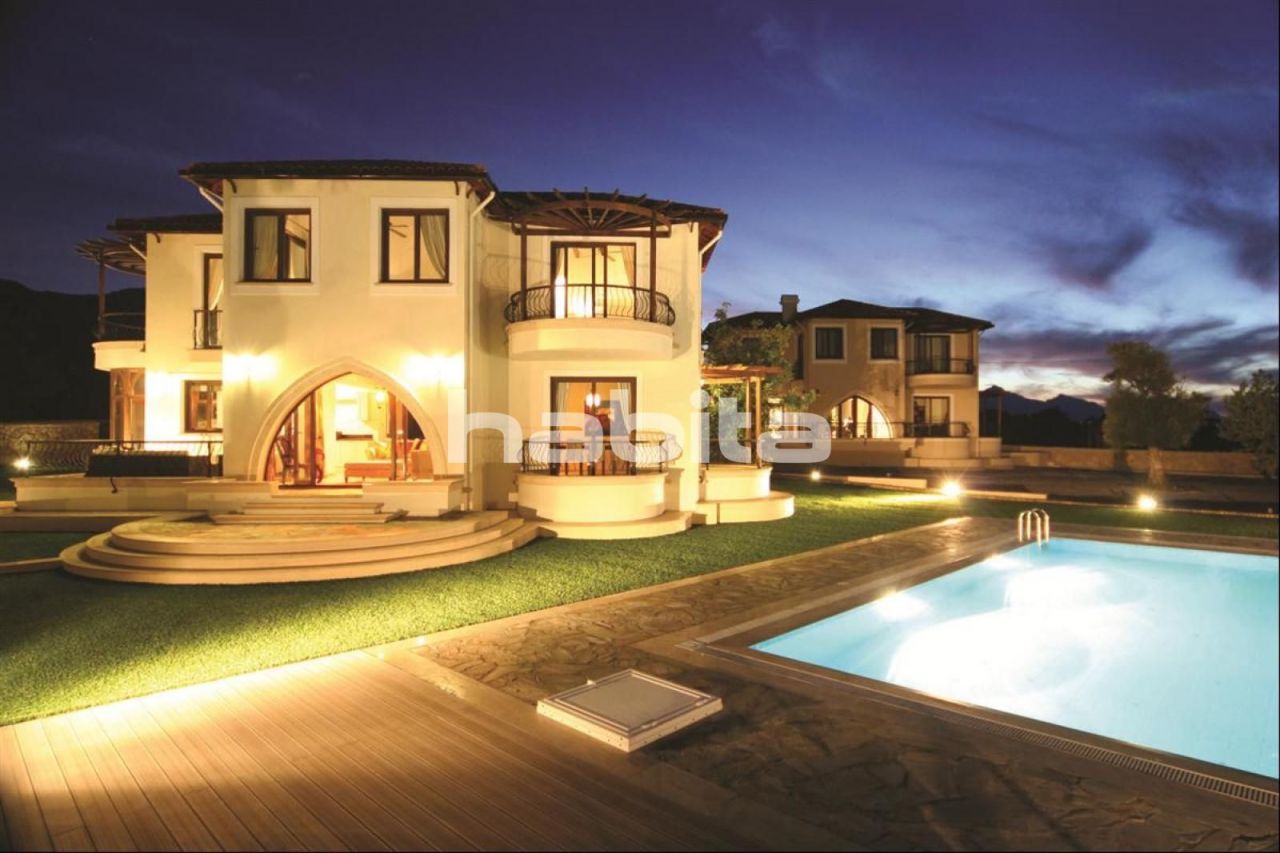 Villa in Esentepe, Cyprus, 227 sq.m - picture 1
