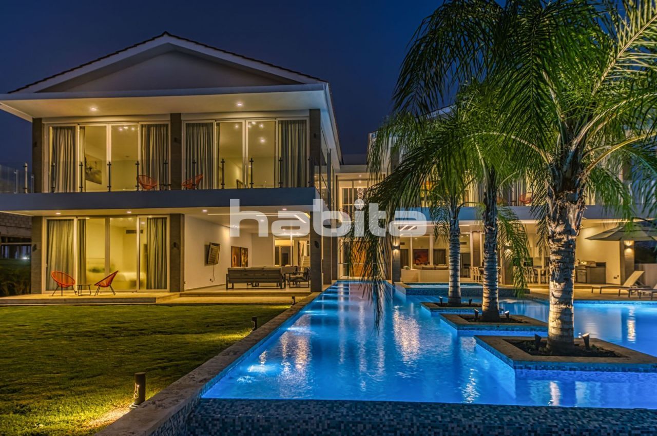 Villa en Punta Cana, República Dominicana, 831.8 m2 - imagen 1