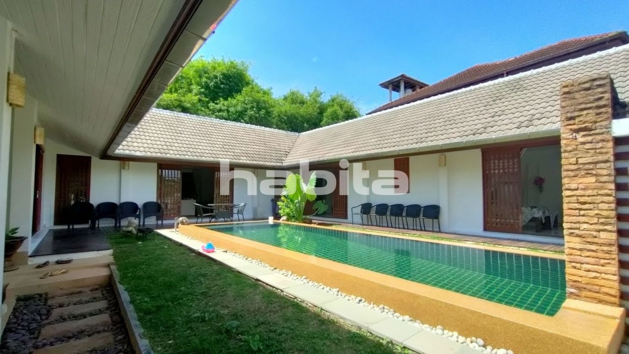 Villa on Phuket Island, Thailand, 210 sq.m - picture 1