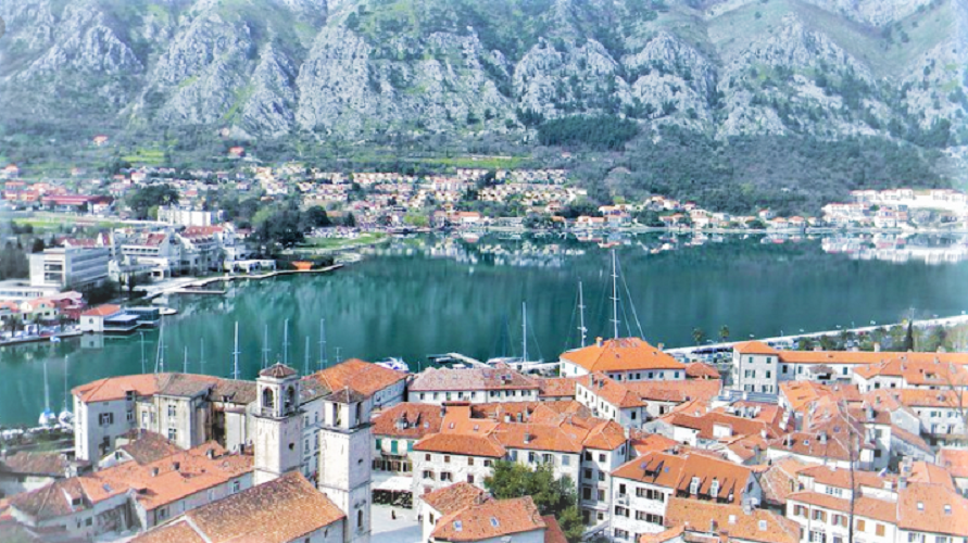 Piso en Kotor, Montenegro, 63 m2 - imagen 1