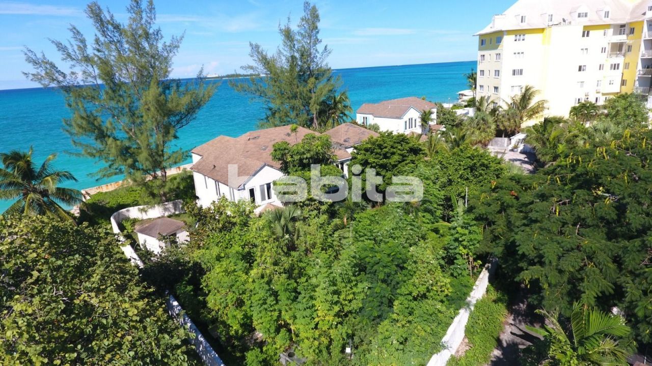 House New Providence, The Bahamas, 464 sq.m - picture 1