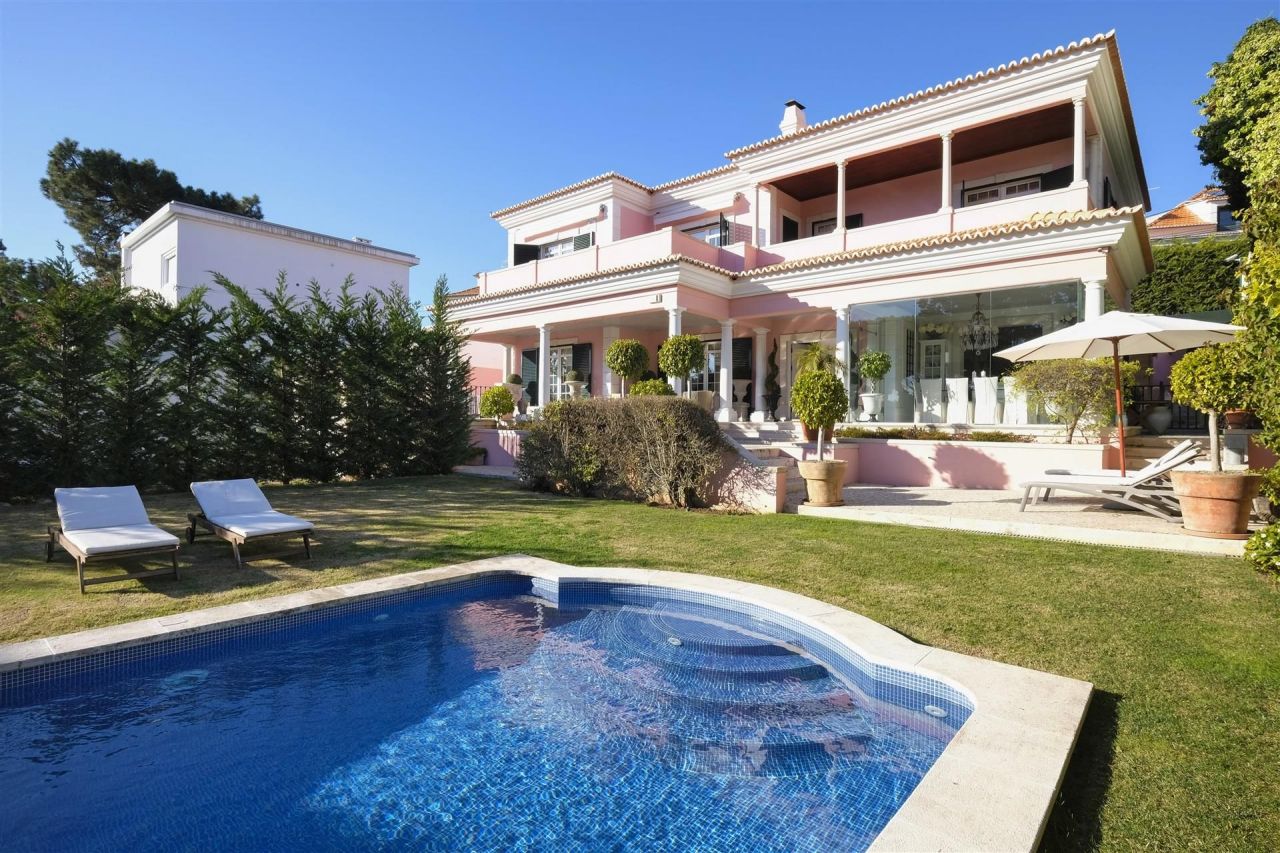 Villa in Estoril, Portugal, 380 sq.m - picture 1