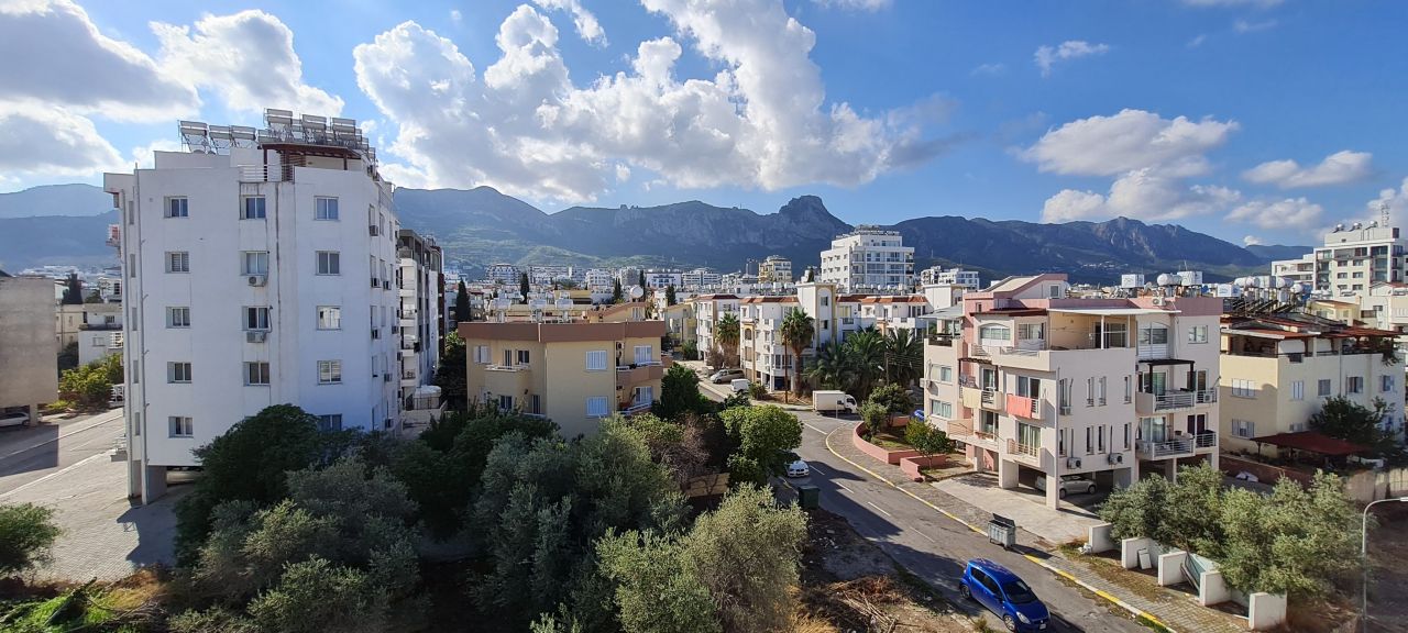 Apartment in Kyrenia, Cyprus, 70 sq.m - picture 1
