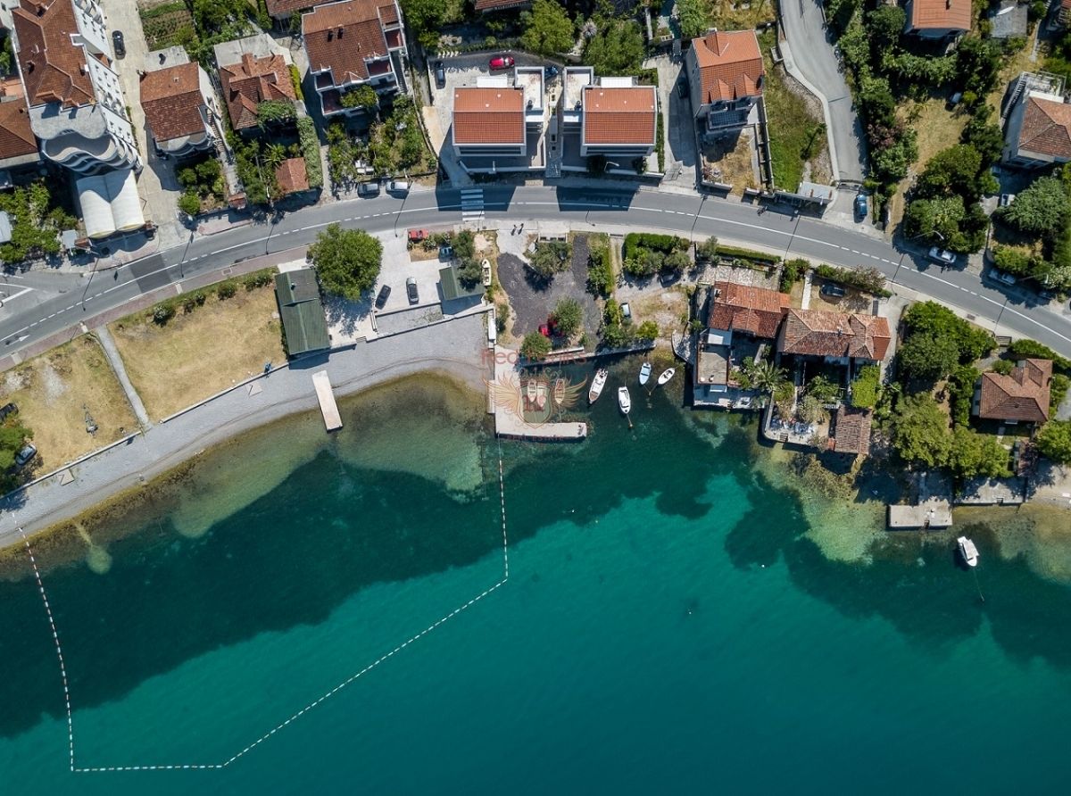 Flat in Kotor, Montenegro, 33 sq.m - picture 1