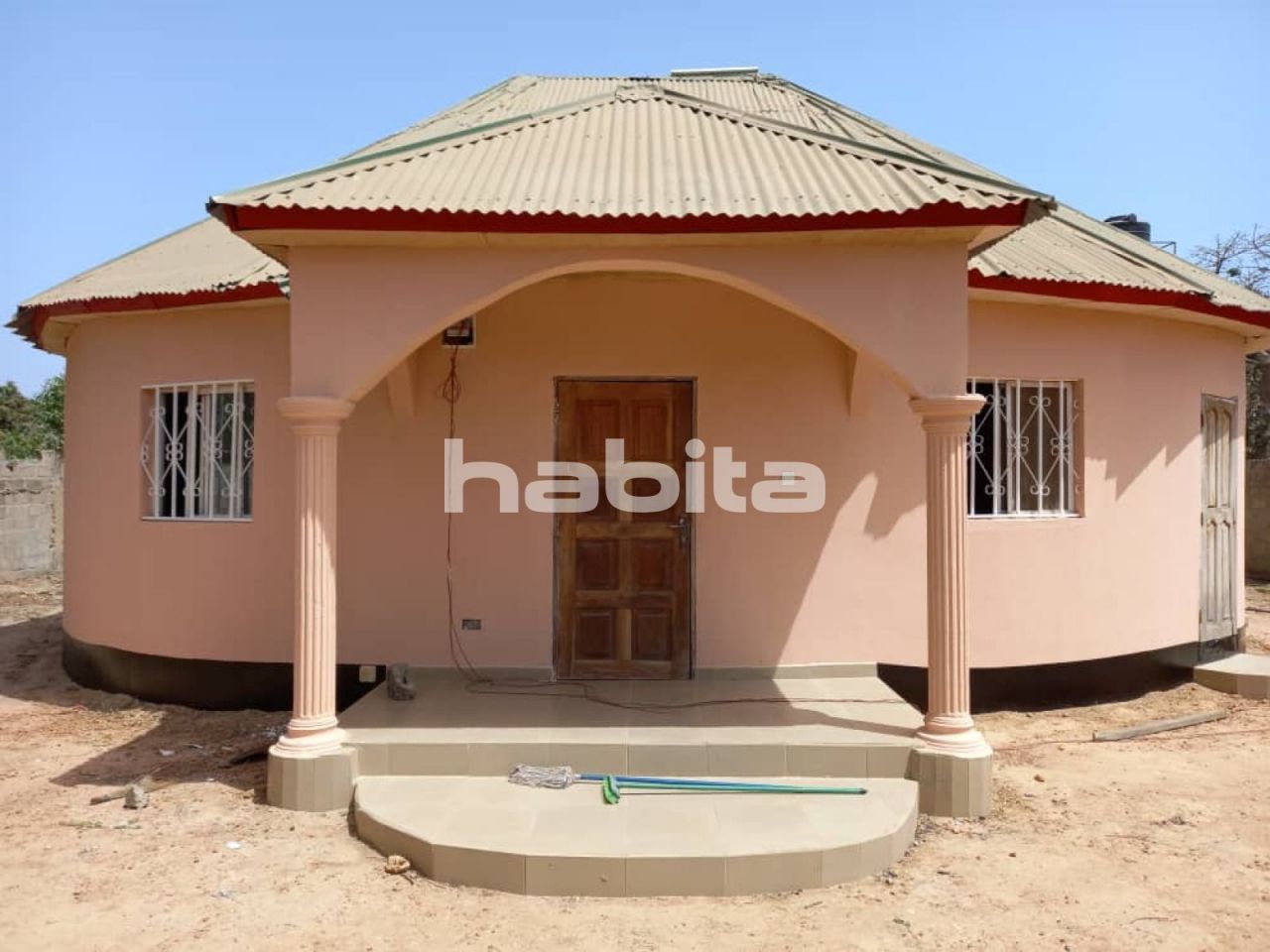 House Tanji, Gambia, 115 sq.m - picture 1