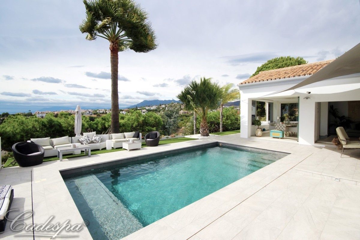 Villa in Marbella, Spanien, 237 m2 - Foto 1
