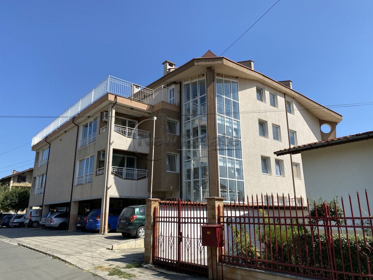 Appartement à Aheloy, Bulgarie, 84 m2 - image 1