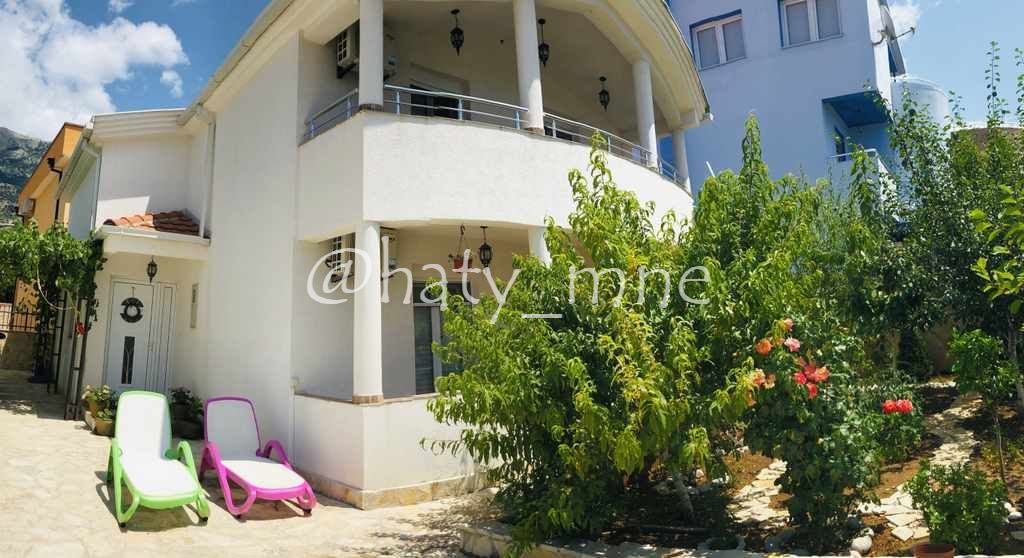 Haus in Dobra Voda, Montenegro, 170 m2 - Foto 1