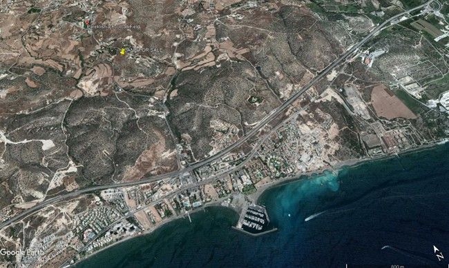 Land in Limassol, Cyprus, 6 760 sq.m - picture 1
