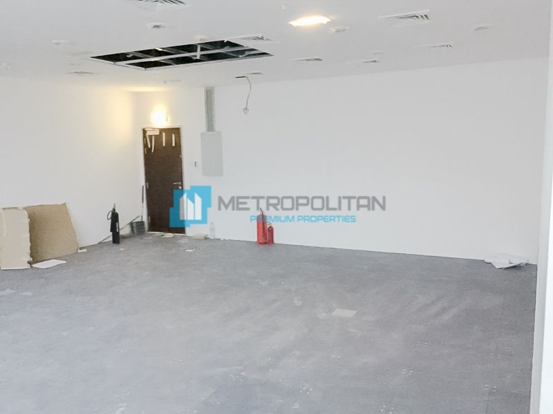 Office Business Bay, UAE, 66.79 sq.m - picture 1