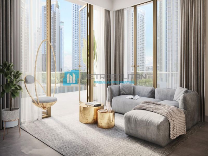 Commercial apartment building in Dubai, UAE, 6 677 sq.m - picture 1