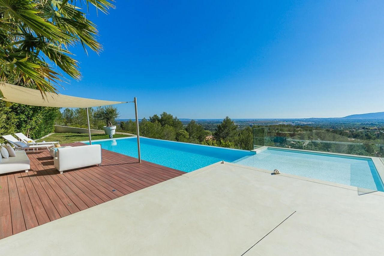 Villa in Bunyola, Spain, 402 sq.m - picture 1