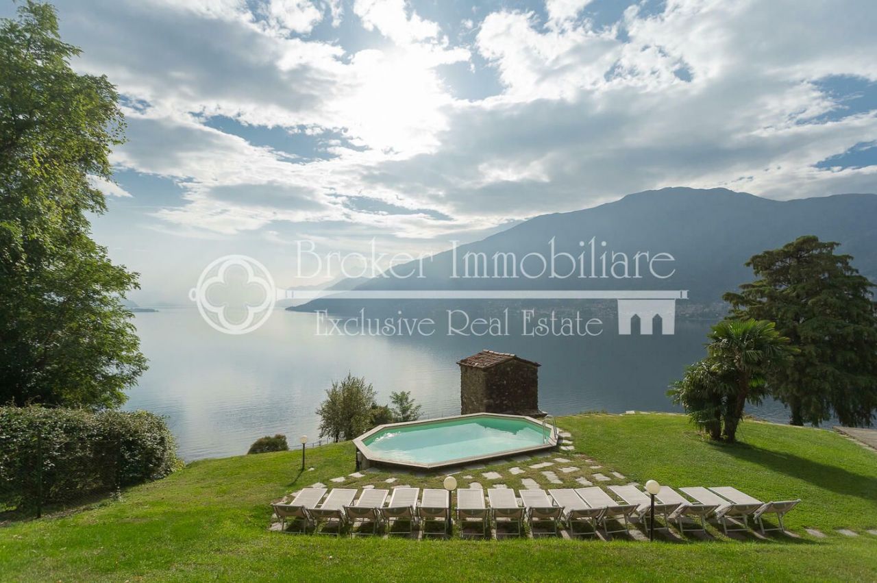 Villa in Como, Italy, 600 sq.m - picture 1
