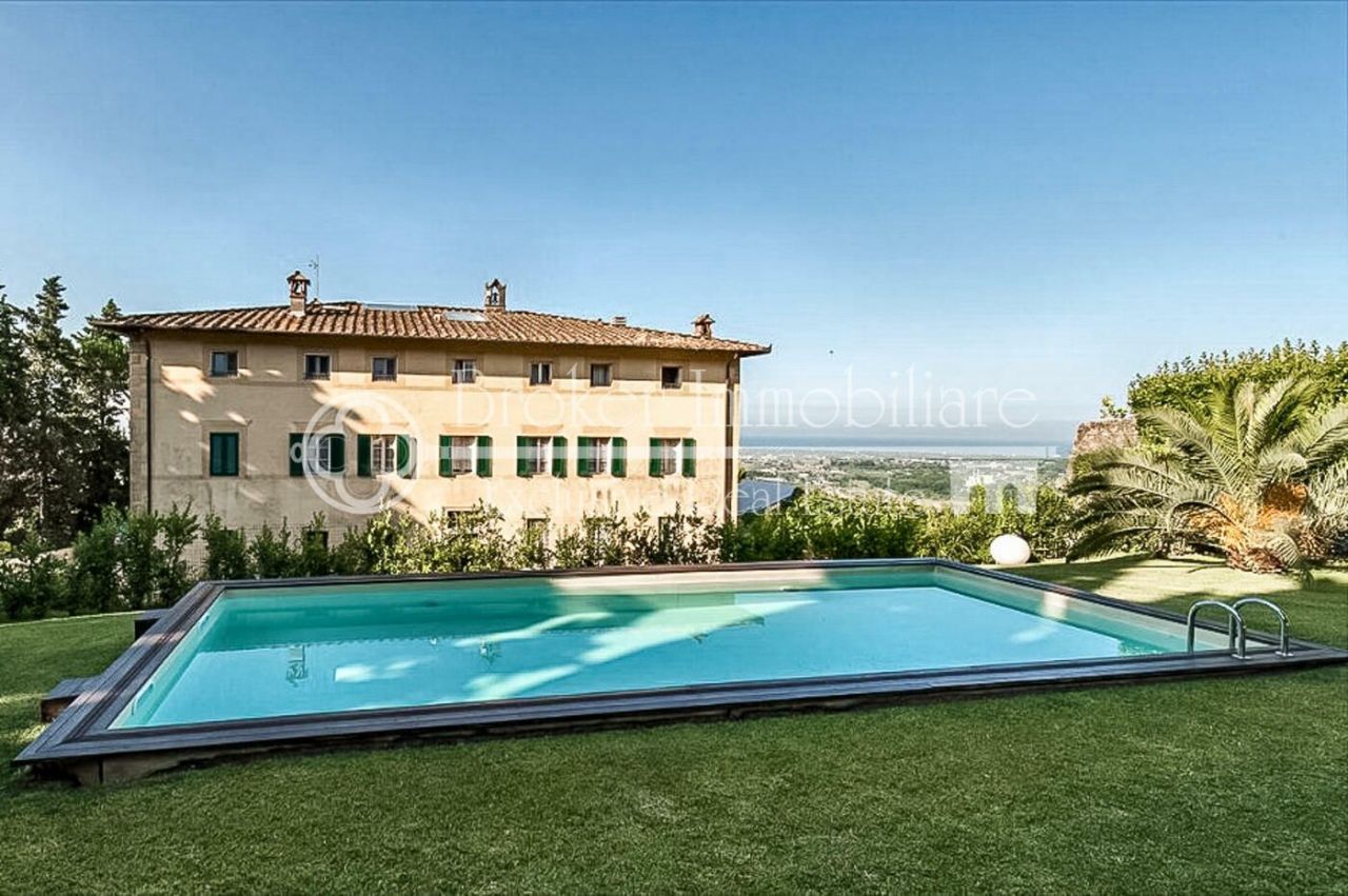 Villa North Tuscan Riviera, Italien, 1 000 m2 - Foto 1