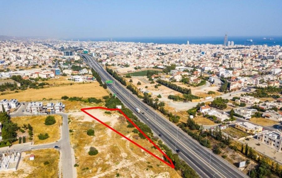 Terrain à Limassol, Chypre, 3 184 m2 - image 1