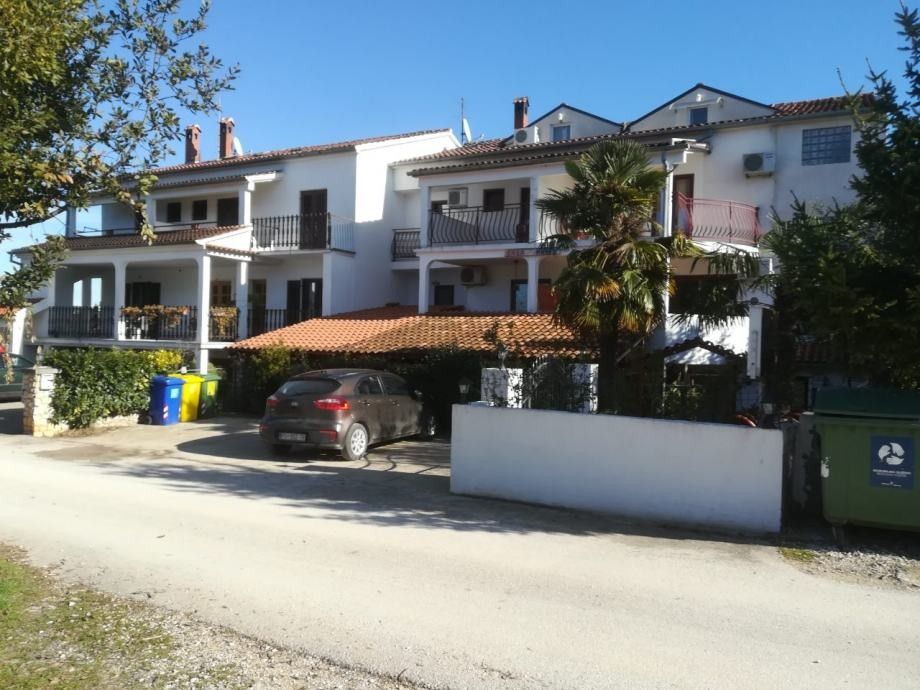 House in Rovinj, Croatia, 1 200 sq.m - picture 1