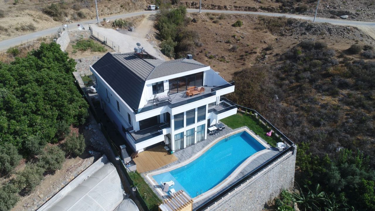 Villa à Gazipasa, Turquie, 526 m2 - image 1