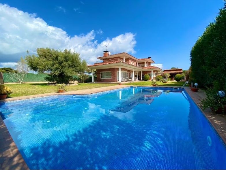 Villa in Platja D'Aro, Spain, 500 sq.m - picture 1