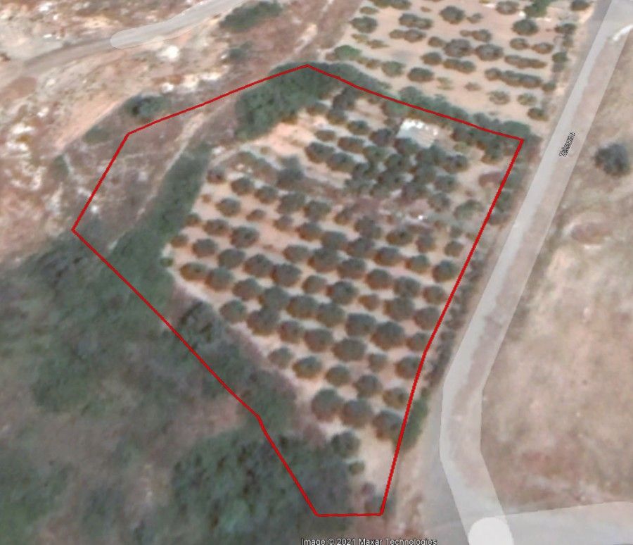 Land in Limassol, Cyprus, 4 683 sq.m - picture 1