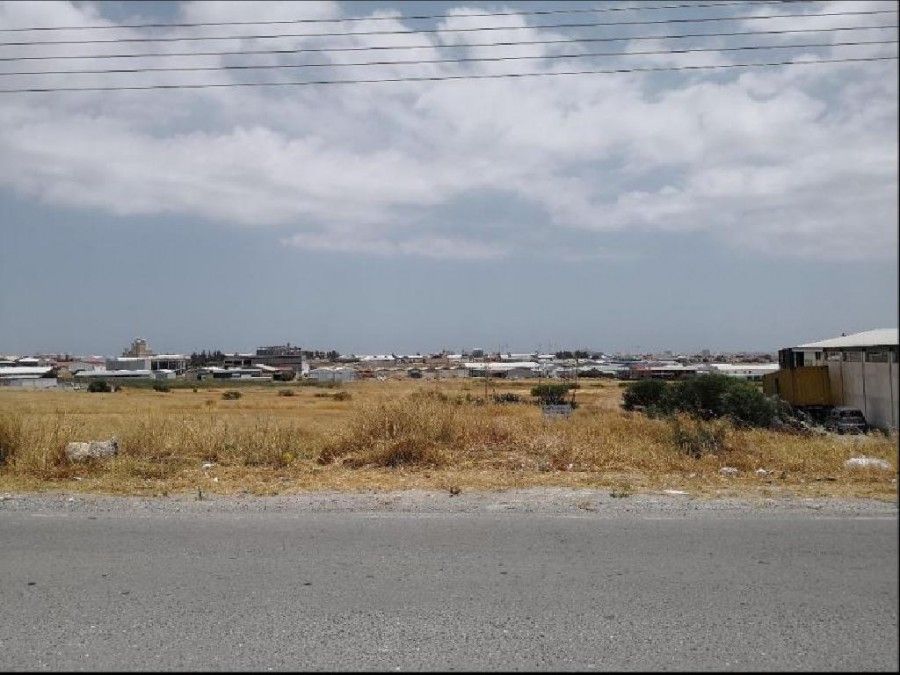 Land in Larnaca, Cyprus, 2 574 sq.m - picture 1