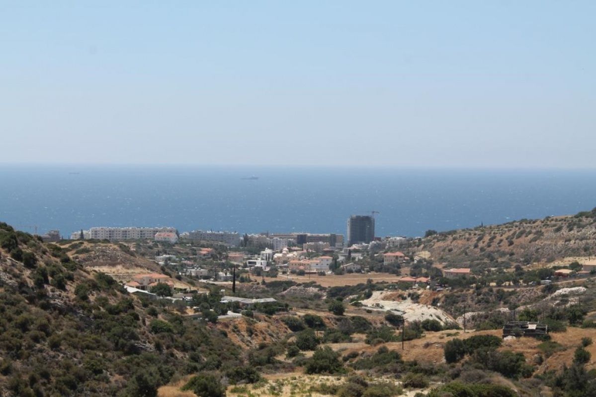 Terrain à Limassol, Chypre, 895 ares - image 1
