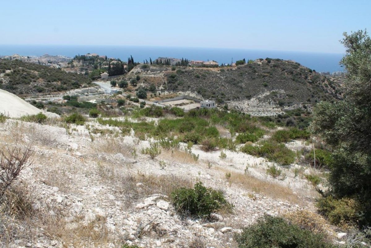 Terreno en Limasol, Chipre, 869 ares - imagen 1