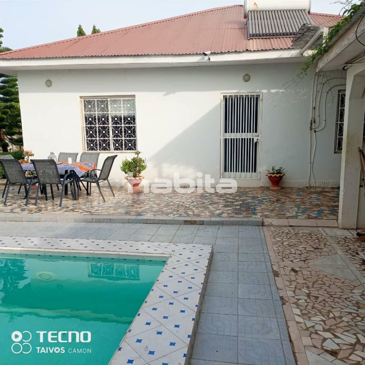House Brufut, Gambia, 309 sq.m - picture 1