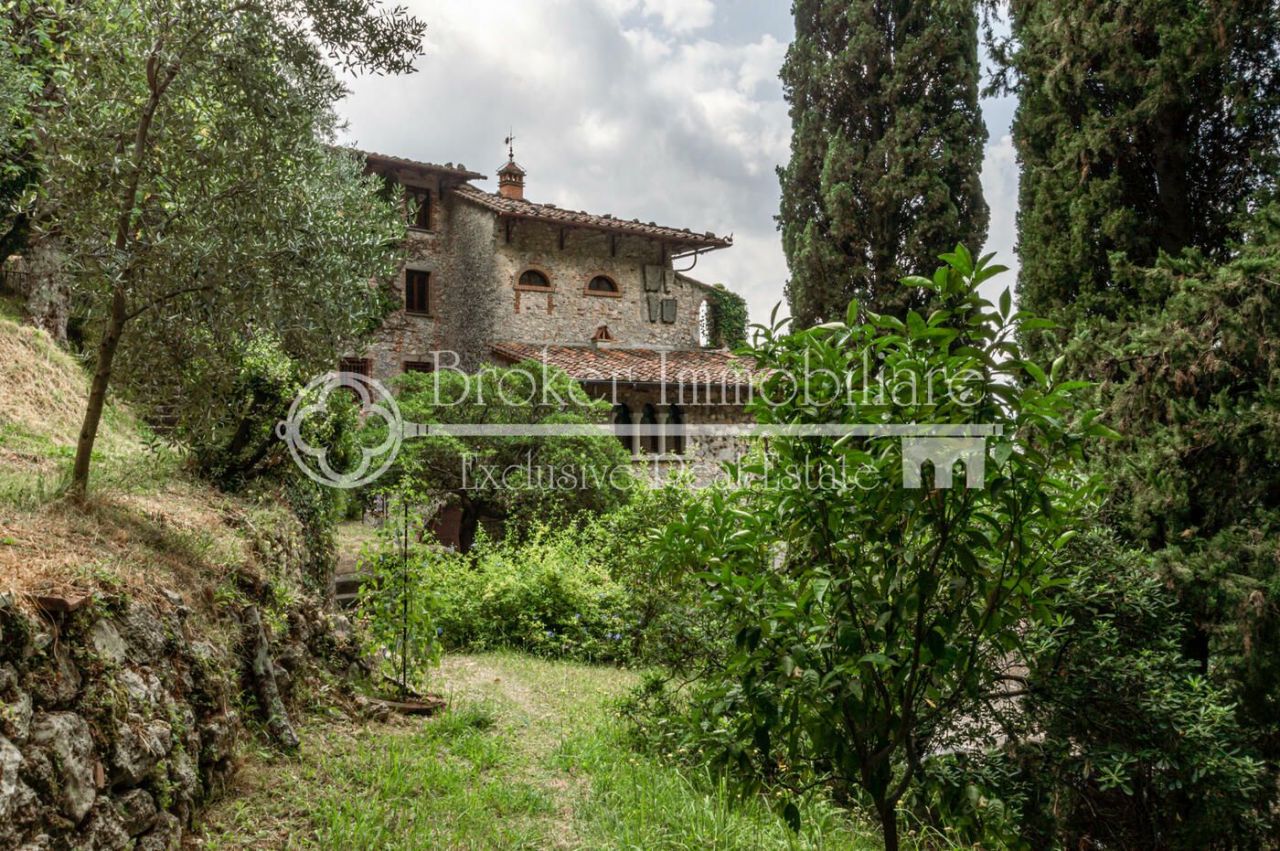 Villa in Camaiore, Italien, 725 m2 - Foto 1