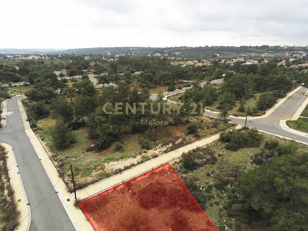 Land in Limassol, Cyprus, 793 sq.m - picture 1