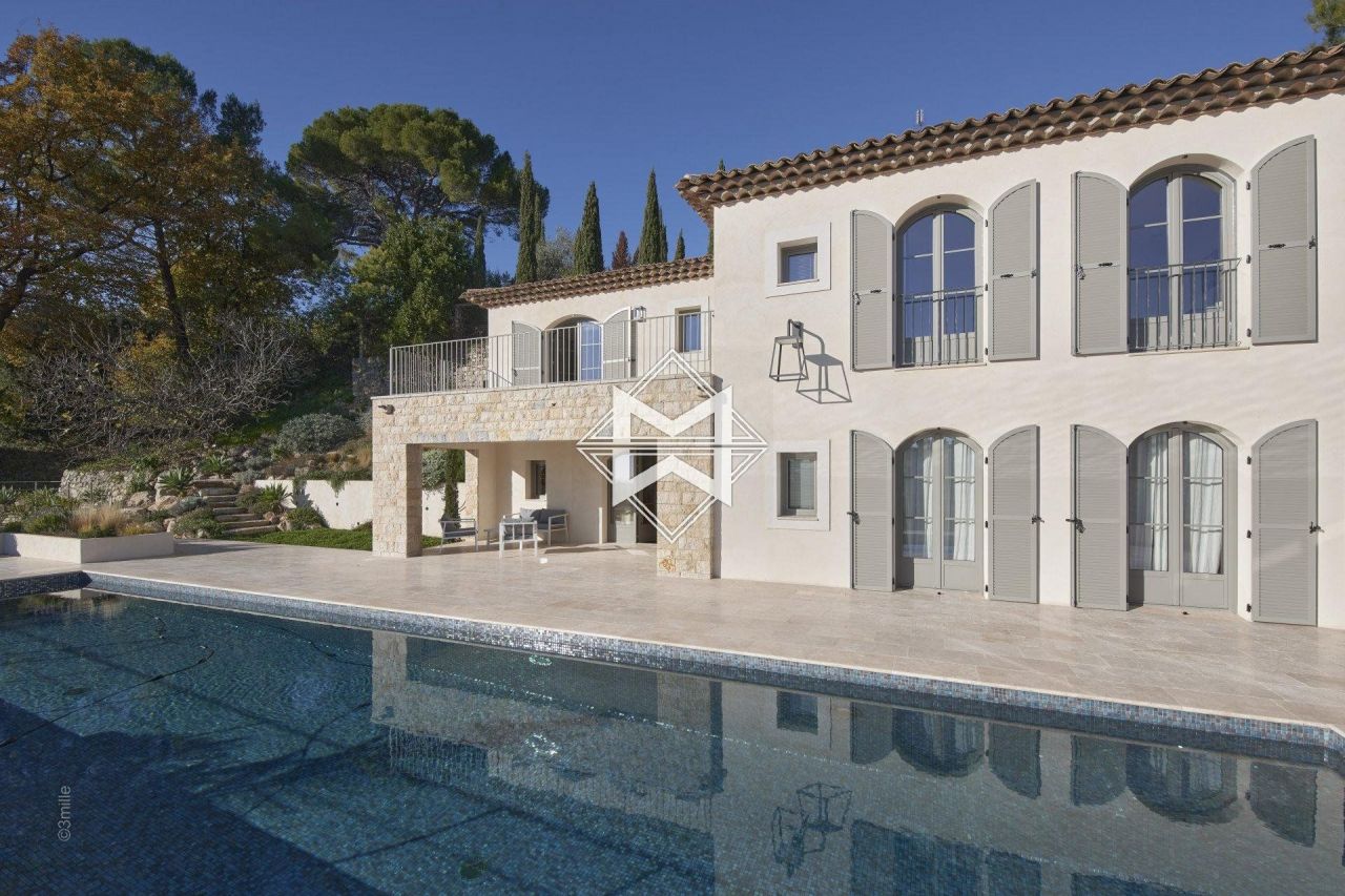 House in Mougins, France, 369 sq.m - picture 1