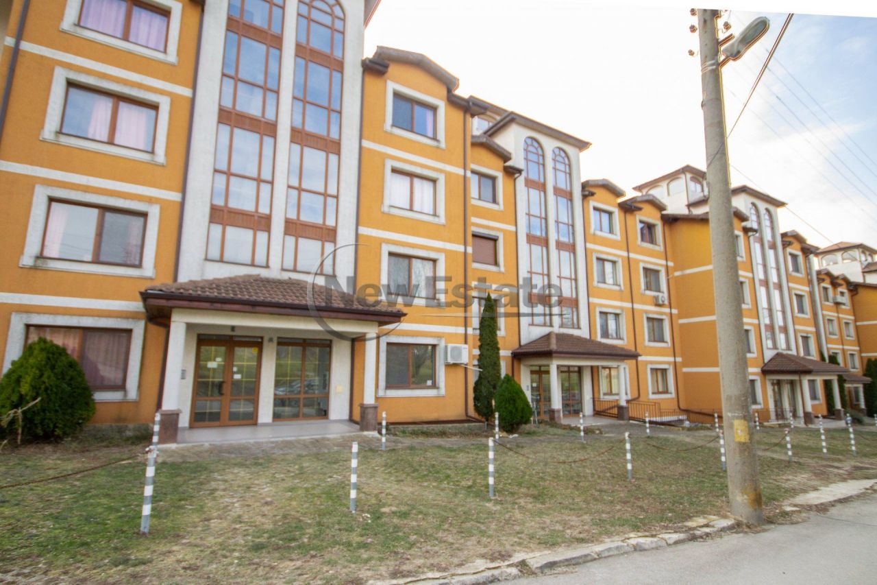 Apartment in Byala, Bulgaria, 124 sq.m - picture 1