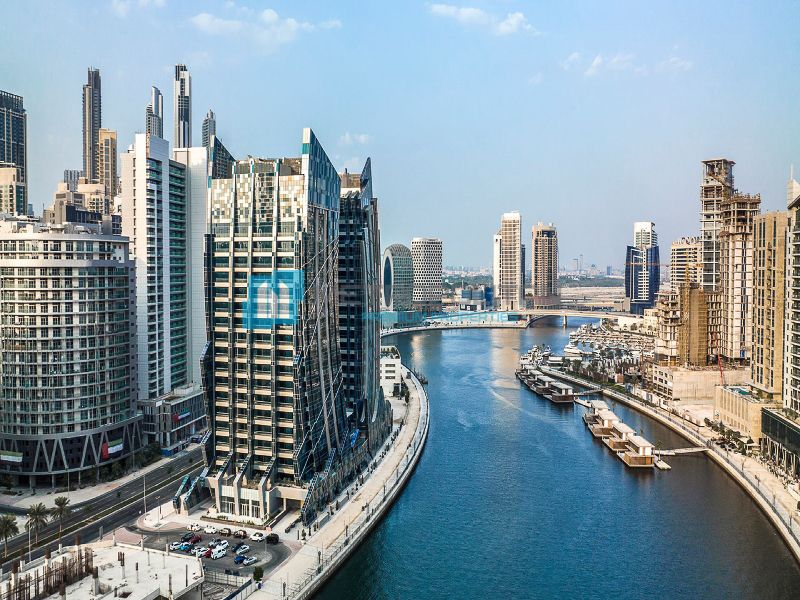 Apartment Business Bay, UAE, 238.85 sq.m - picture 1