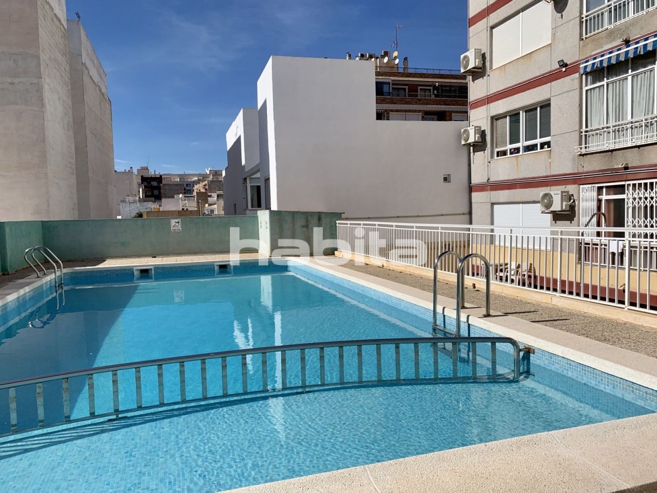 Apartment in Torrevieja, Spain, 33 sq.m - picture 1