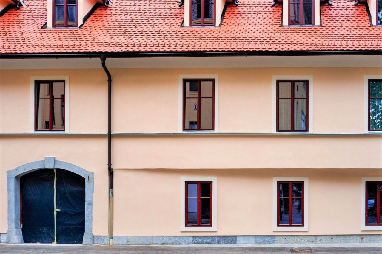 House in Ljubljana, Slovenia, 750 sq.m - picture 1