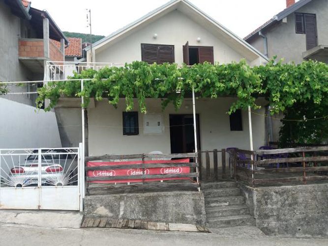 House in Bijela, Montenegro, 100 sq.m - picture 1