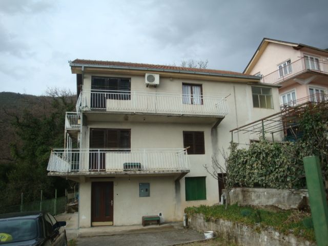Haus in Bijela, Montenegro, 183 m2 - Foto 1