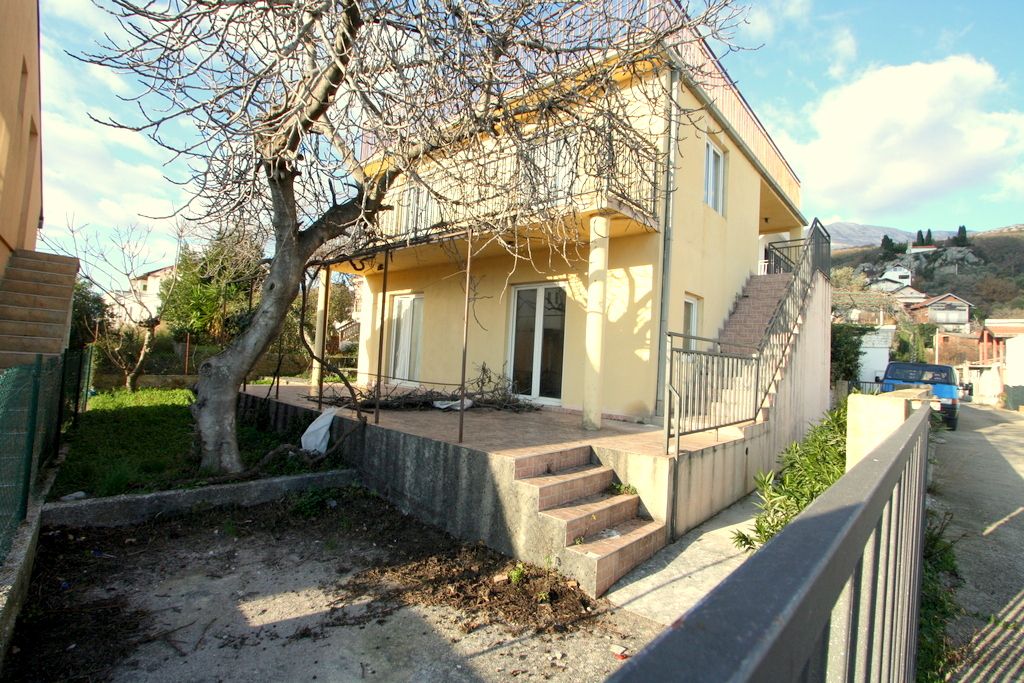 House in Herceg-Novi, Montenegro, 140 sq.m - picture 1