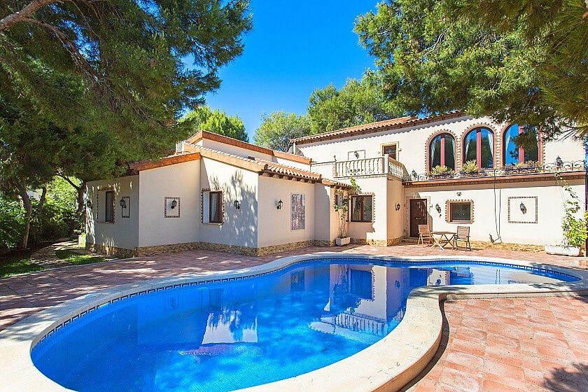 Villa in Orihuela Costa, Spain, 243 sq.m - picture 1
