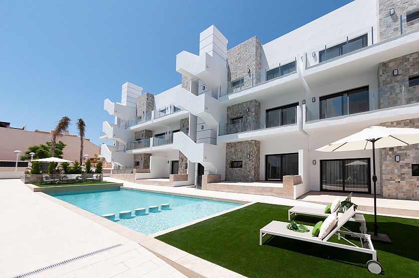 Apartment in Arenales del Sol, Spain, 89 sq.m - picture 1