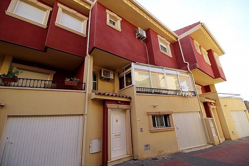 Maison urbaine à Catral, Espagne, 194 m2 - image 1