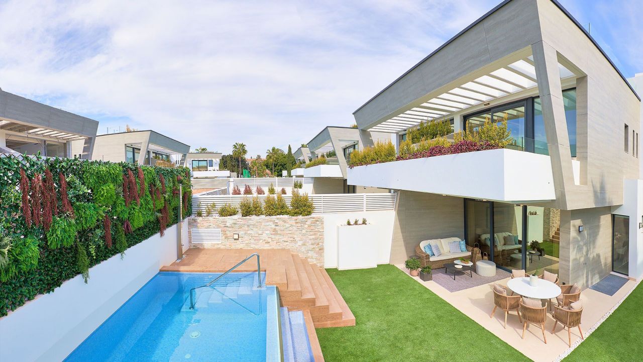 Villa in Marbella, Spanien, 504 m2 - Foto 1