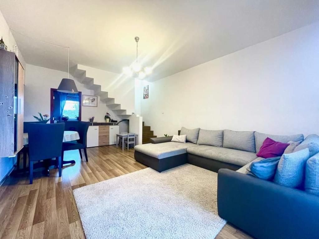 Flat in Budapest, Hungary, 173 sq.m - picture 1
