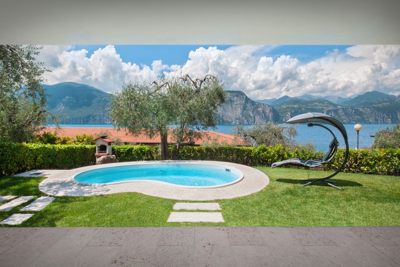 Villa on Lake Garda, Italy, 185 sq.m - picture 1