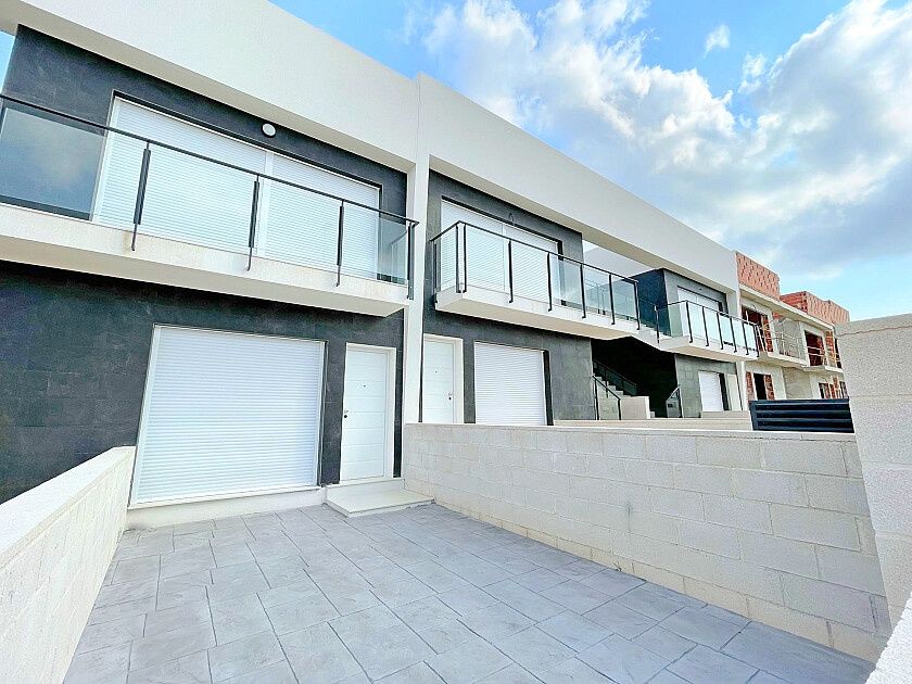 Penthouse in Gran Alacant, Spain, 79 sq.m - picture 1