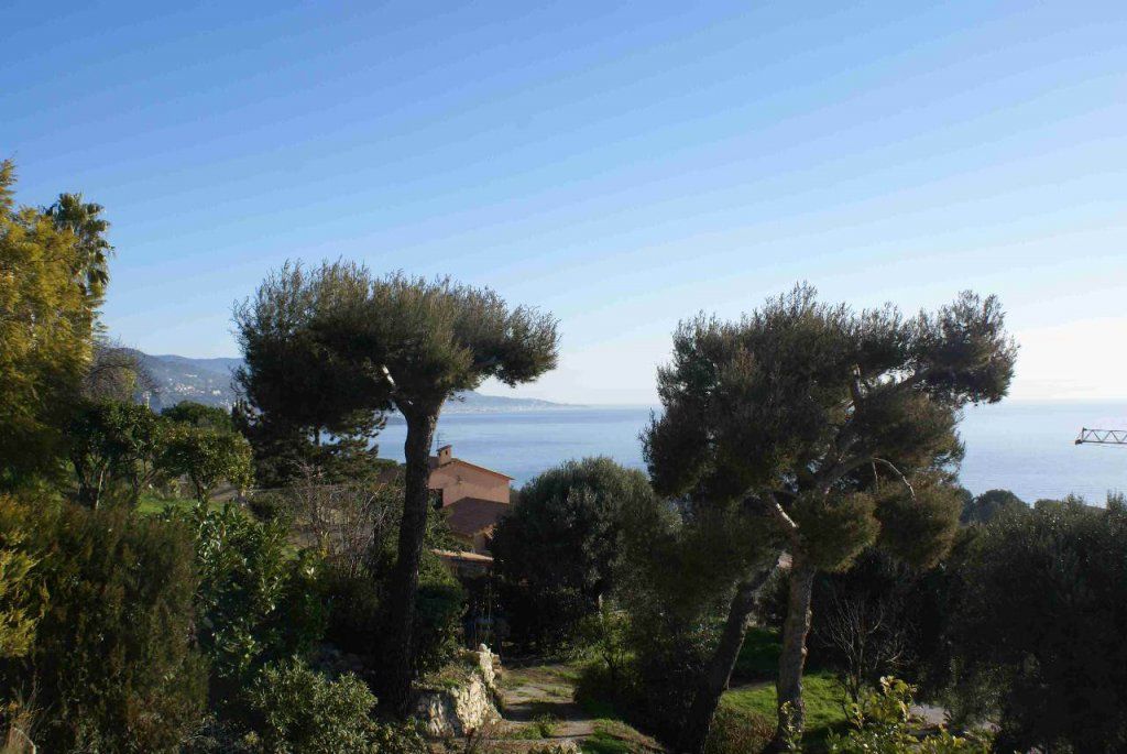 Villa in Roquebrune Cap Martin, France, 250 sq.m - picture 1
