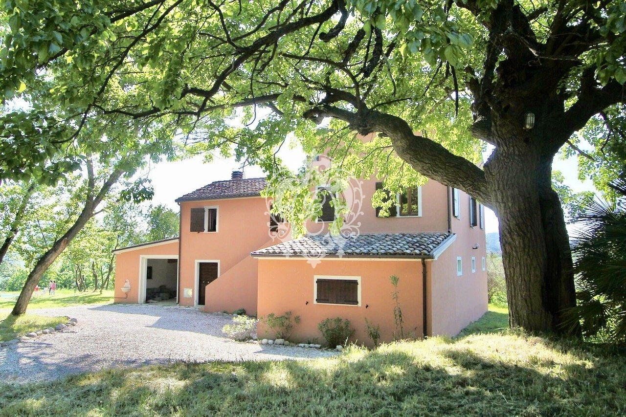 Villa in Cossignano, Italien, 256 m2 - Foto 1