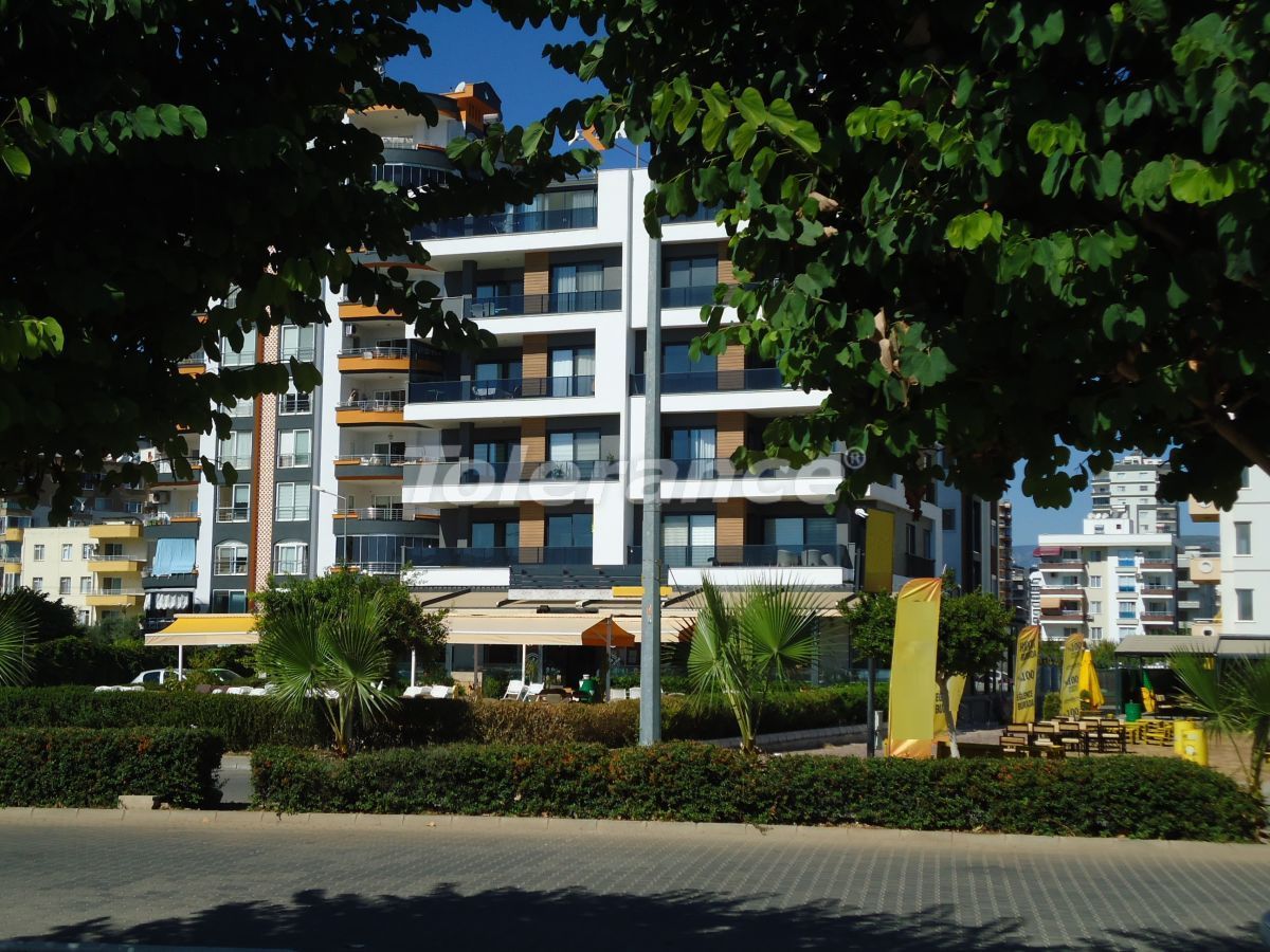 Apartment in Mersin, Turkey, 135 sq.m - picture 1