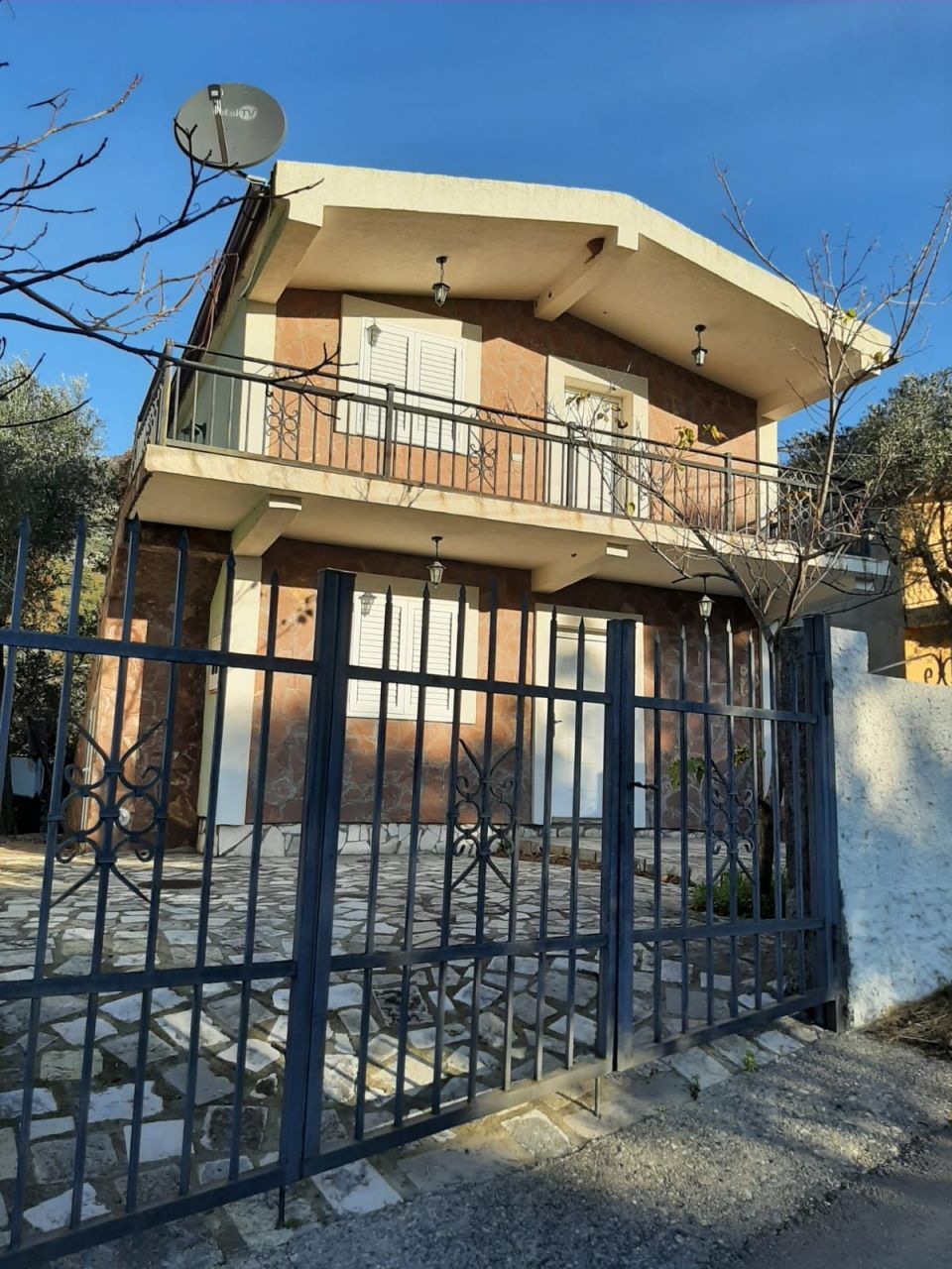 House in Petrovac, Montenegro, 70 sq.m - picture 1